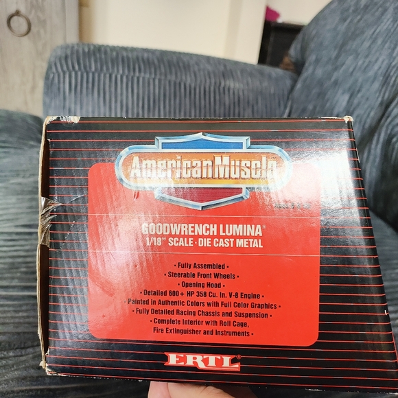 Black Die-Cast Model Car - Picture 3 of 3